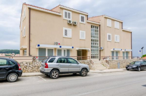 Apartments Maky